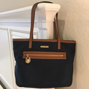 Michael Kors Kempton Medium Zip Nylon Tote